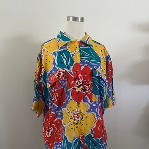 Vintage 80s Sportswear Blouse with Floral Print; 80s Resort Sport Abstract Floral Oversized Summer Button Down Blouse with Raglan Sleeve