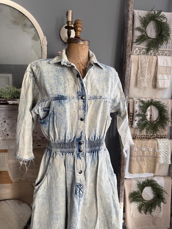 80s Vintage Denim/Chambray Acid Wash Dress Fit & Flare Button Up; 90s Dreams Frayed Light Blue Denim Jumper with V Neckline L; Denim Duster