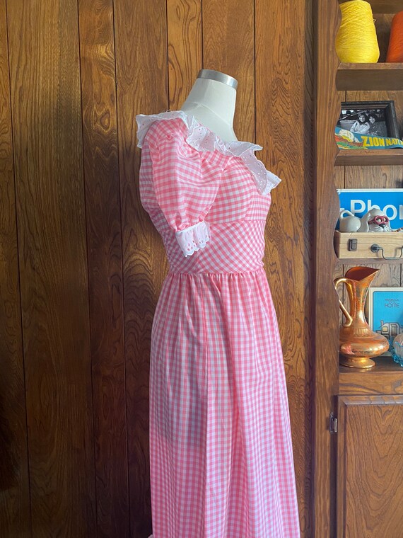 Vintage 60s Mod Maxi Dress Gingham in Pink & Whit… - image 2