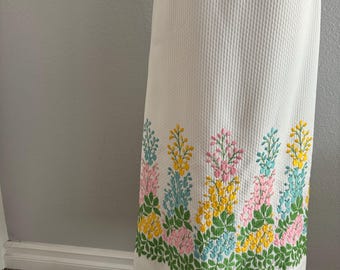 Vintage 70s Novelty Midi Skirt Fitted Waist and Embroidered Florals; 60s Feminine White Embossed Pastel Floral Spring Broomstick Skirt XS