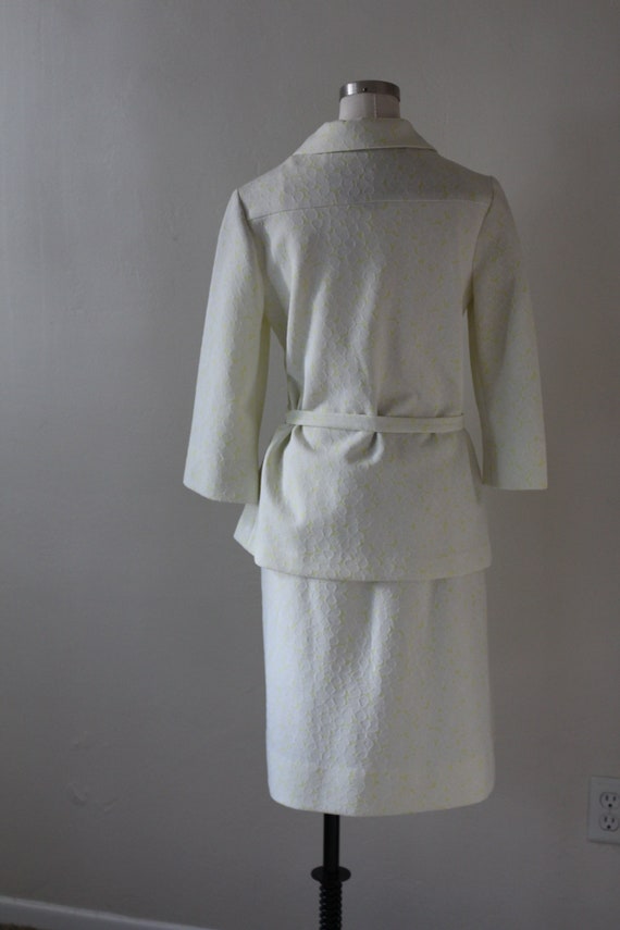 Vintage 60s Daisy Mod Leisure Suit; Pale Yellow a… - image 10