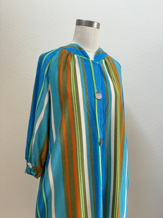 Vintage 60s Vertical Striped Rainbow Terry Cloth M