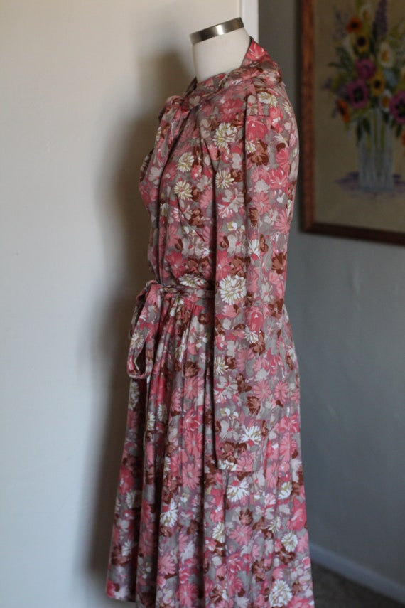 Vintage 60s Daisy Long Sleeve Floral Dress with P… - image 6