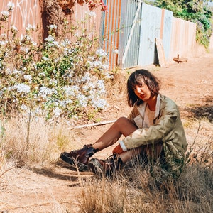 Vintage 90s Metallic Windbreaker, Bronze with Cream Lining; Funnel Neck Colar and Elastic Waistband