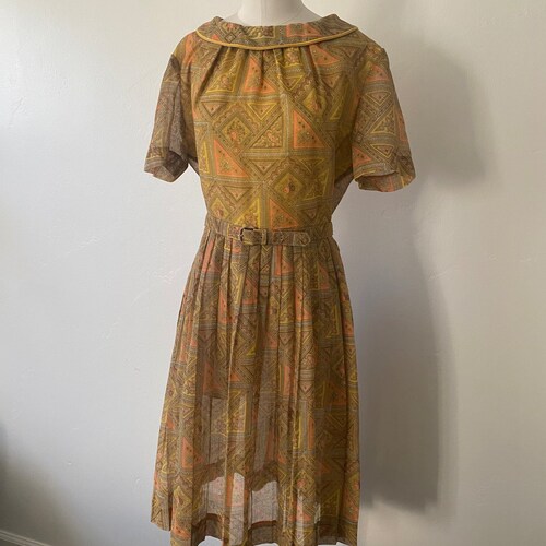 Vintage 50s Bohemian Batik Print Dress Short Sleeves and shops Pleated Skirt; 50s Fit &Flare Betty Hartford Paisley Dress Peter Pan Collar; M L