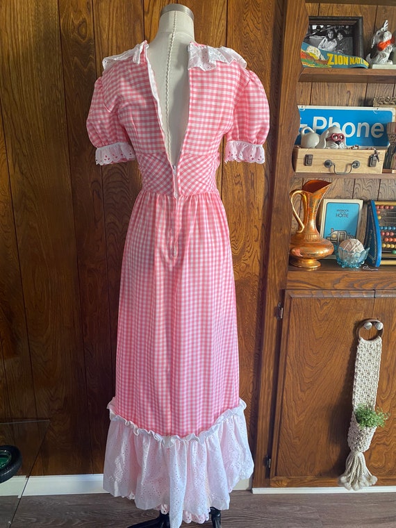 Vintage 60s Mod Maxi Dress Gingham in Pink & Whit… - image 9