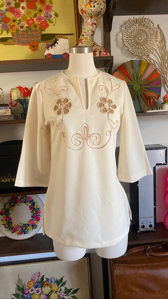 Vintage 70s Bohemian Floral Embroidered Blouse ; … - image 2