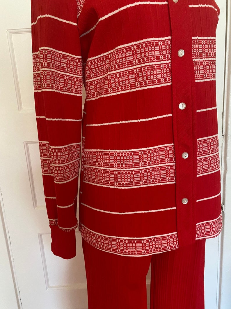 Vintage 60s 70s Abstract/Geometric Bold Horizontal Striped Mod Polyester Matching Set 60s 70s Coordinating Set 60s Retro Pantsuit Red S M image 3