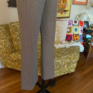 Vintage 70s High Waisted Brown, Yellow, and White Houndstooth Pants Wide Flare 70s Unisex Bell Bottoms Polyester Pants with Checkered Print image 4