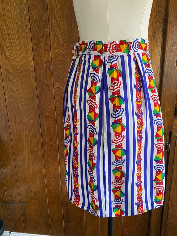 Vintage 60s Pleated Shorts with Umbrella Novelty … - image 2