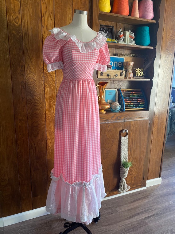Vintage 60s Mod Maxi Dress Gingham in Pink & Whit… - image 3