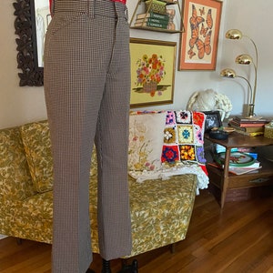 Vintage 70s High Waisted Brown, Yellow, and White Houndstooth Pants Wide Flare 70s Unisex Bell Bottoms Polyester Pants with Checkered Print image 2