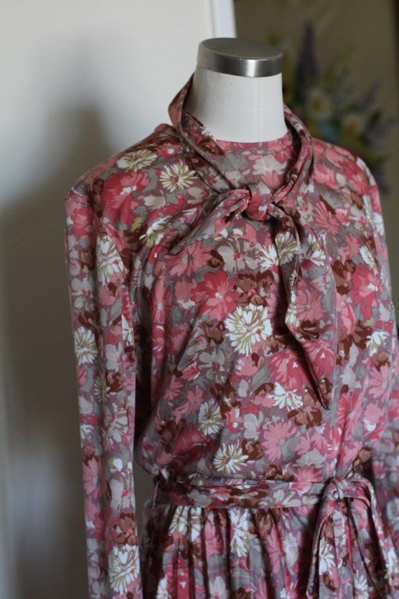Vintage 60s Daisy Long Sleeve Floral Dress with P… - image 5