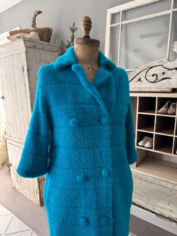 Vintage 60s Mod Bright Blue Fuzzy Teddy Bear Housecoat Pastel 