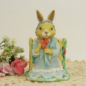 Vaso Mrs Rabbit/Vaso coniglietto pasquale/Coniglietto nostalgico/Floreale New Holland/Dipinto a mano/Vaso con fiori primaverili/Tulipani/Decorazioni pasquali/Coniglio