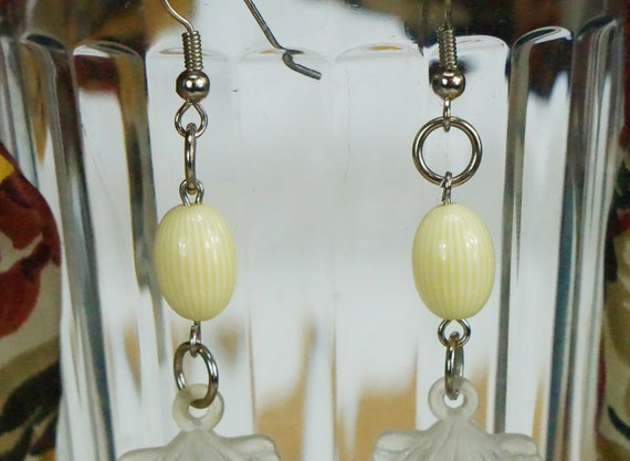 Boho Seashell Long Dangle Earrings/Lightweight Pl… - image 3