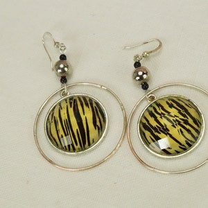 Funky Disco Earrings/Tiger Striped/Hooped Earrings/Domed Shape/Pierced/Long Dangled/Retro/Vintage/70&#39;s Disco Earrings/Swinging Center/70&#39;s