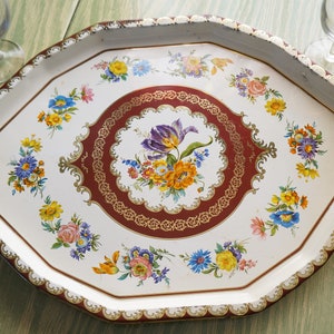 Large Metal Floral Tray/Colorful Flowers/Heavy Metal/Made In England/Daher Decorative Ware/Daher Metal Trays/Vintage Tray/Craft Project Tray