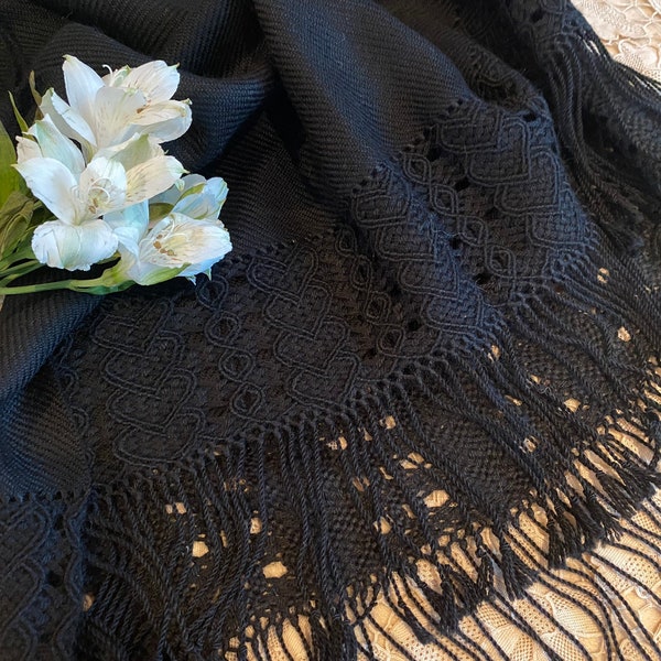 macrame shawl