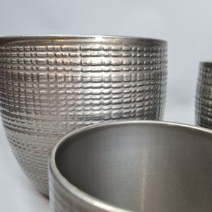 Silver Metallic Textured Ceramic Planter - Takes 6cm-13cm plant pots.