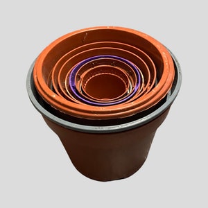 Pre-used plastic nursery pots from 5.5cm to 27cm - varying colours