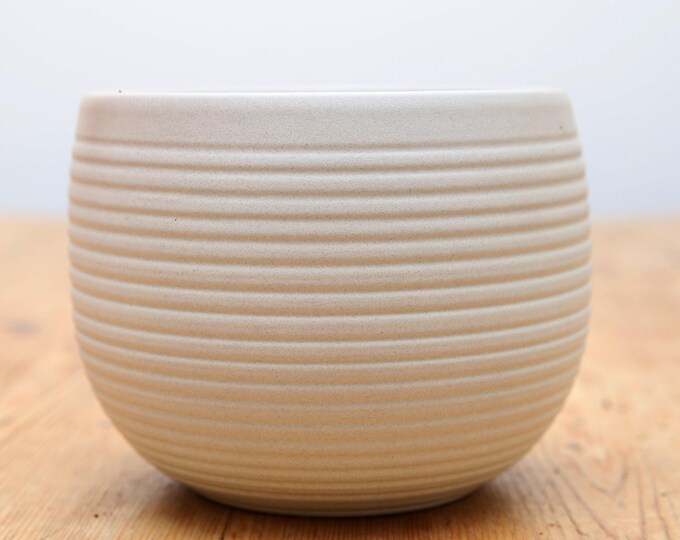Milky Way off White Ribbed Ceramic Planter / Plant Pot - Etsy UK