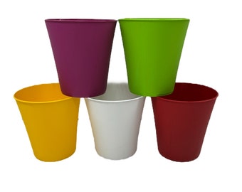 Mini Lightweight Multicolour plastic plant pot - 6cm diameter