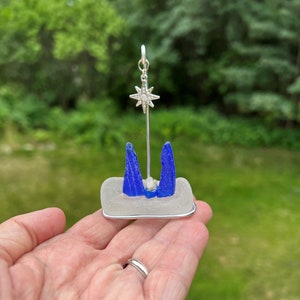 Item 1113 - Genuine sea glass miniature nativity, sea glass art, Christmas decor, trash to treasure, hostess gift