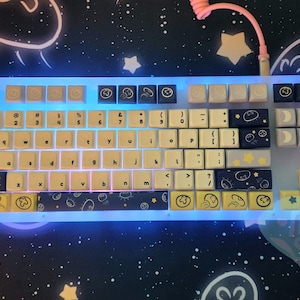 Moon Jelly Keycap Set [Cherry Profile | XDA Profile]