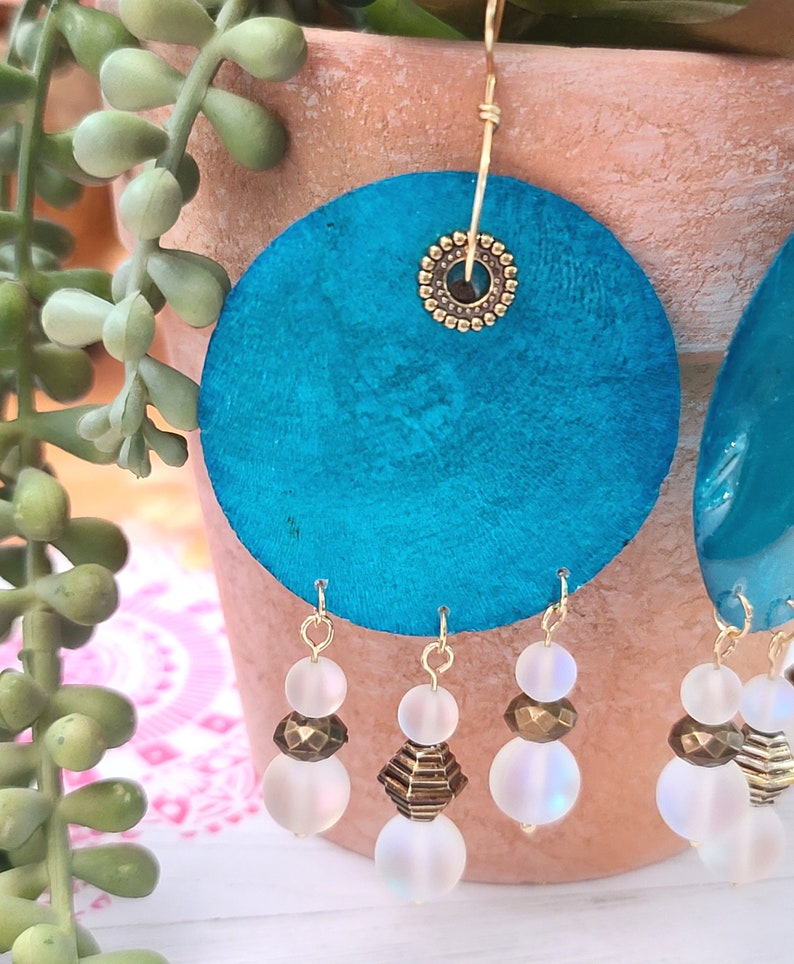 Boho Hippie Earrings Ethnic Earrings Capiz shell earrings Beaded Earrings sea shell earrings Statement earrings Round earrings