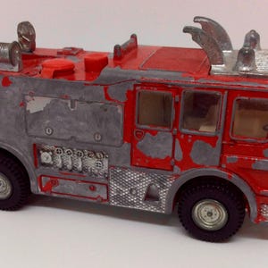 Vintage DINKY TOYS metal fire engine Merryweather Marquis Fire Tender 285 pat. no. 920534 red fire engine