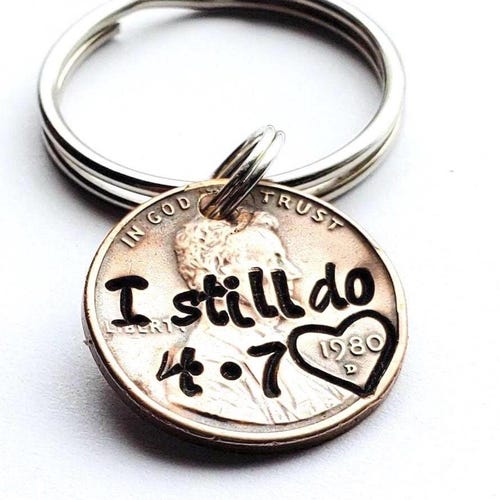 Cadeau d'anniversaire en cuivre, 7e anniversaire, porte-clés Penny personnalisé avec « Oui, toujours » et votre date d'anniversaire, pour mari ou femme, Unique