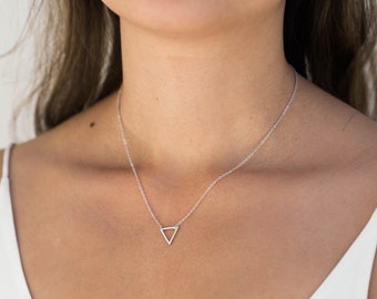 Silver Triangle Necklace / Floating Triangle Necklace / Geometric Necklace / Silver Layering Necklace / Birthday, Bridesmaid Gift Idea