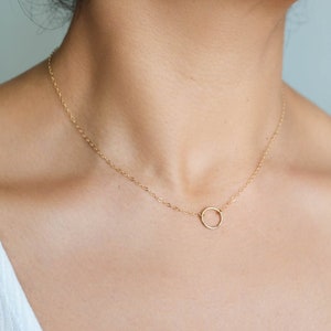 Dainty Gold Circle Necklace / Simple Eternity Necklace / Gold Karma Necklace / Open Circle Necklace / Bridesmaid Necklace / Gift For Her
