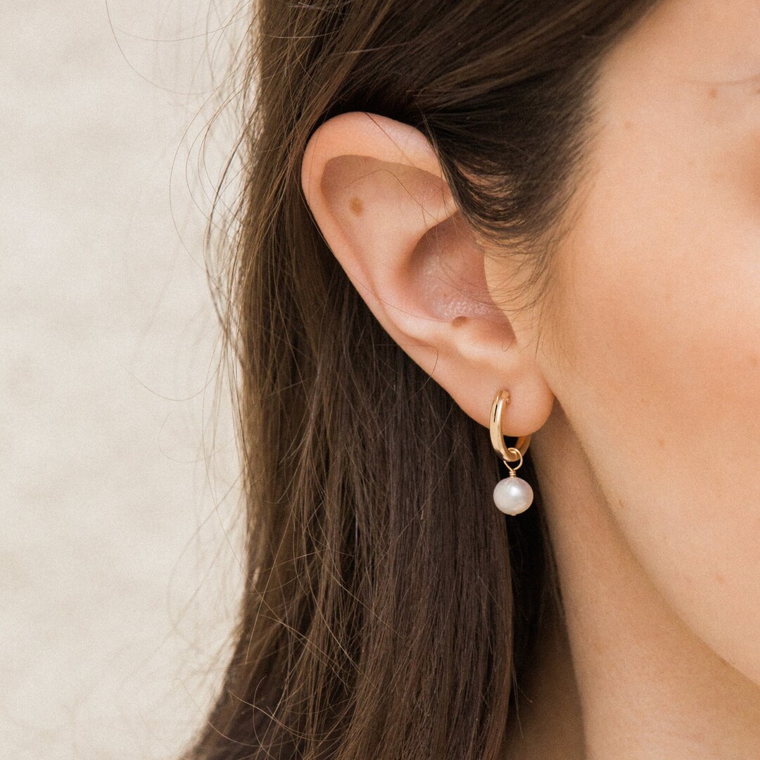 Dainty pearl earrings best sale