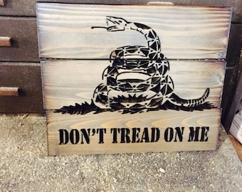 Carved Don't Tread On Me Pallet Sign, FREE SHIPPING in the USA, patriotic symbol, snake flag
