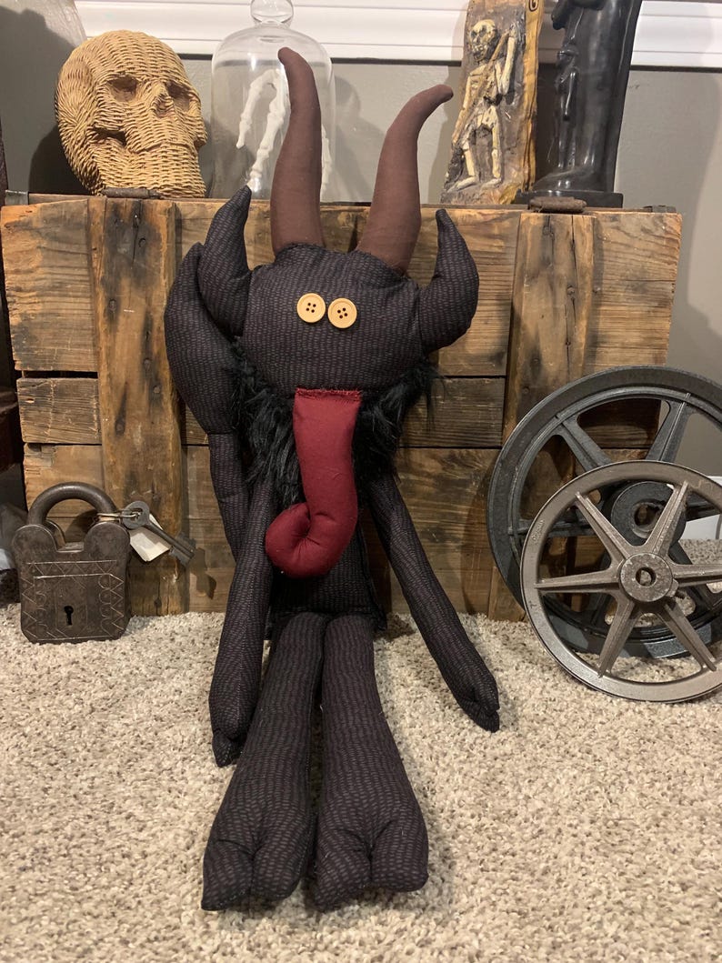 Grande décoration Krampus : Poupée en peluche diable de Noël faite à la main image 10