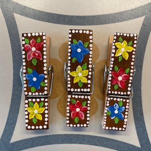 Set of 3 handpainted, snack, chip, bag, food, clip, photo, display, holder, note, magnet, refrigerator, colorful, multicolor flowers, clamp