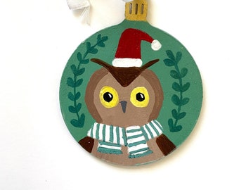 Owl Christmas Ornament, Woodland Christmas, Wood Round Ornament, Gift under 20, Rustic Christmas Tree Gift, Secret Santa Gift