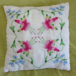 Vintage 1970s CREWEL Embroidery Floral Tropical Orchid Throw PILLOW Decor Retro Stitched Bright Flower Groovy Beach Pretty