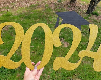 2024 Graduate Photo Prop Wood Sign Graduation