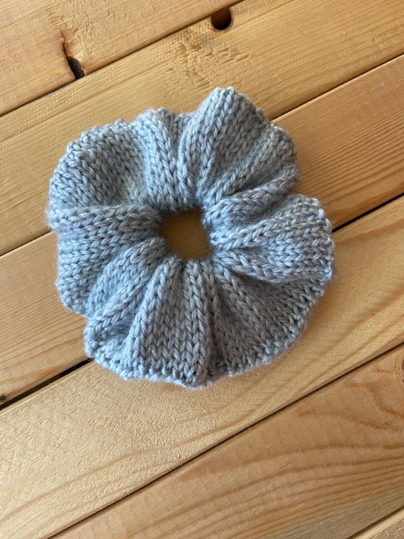 【YOURNUS】hair wool brush knit Urth Yarns Uneek Worsted Yarn - Christmas