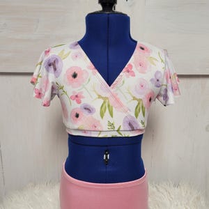 Pink, purple, salmon and green Watercolor Floral Flutter Sleeve 2 piece Dance Set, Girls Dancewear, Dancewear, Dance Class, Photo Shoot