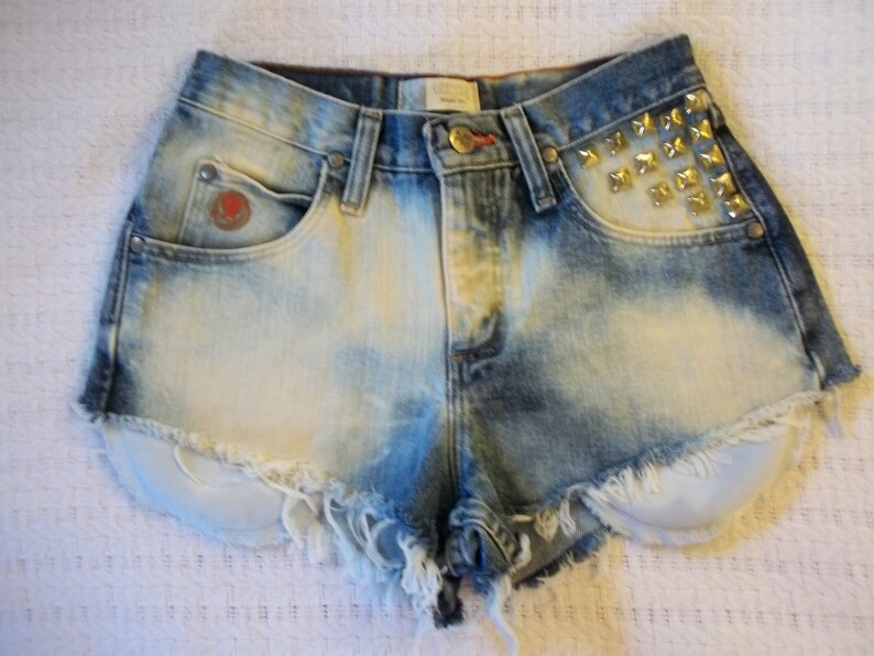 25 plus Waist Vintage 80s-90s HighWaist Acid Washed Brass Studded Wrangler Calgery Jeans Cut Off Shorts XSmall