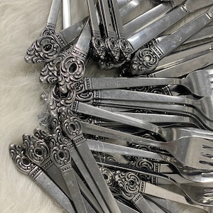 Danish Court by 1881 Rogers Oneida 1973 Stainless Flatware Assorted Pieces Buyer&#39;s Choice