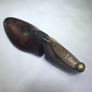 Shoe Last WalkOver™ by C.S. Pierce Co.  Left Foot 7-1/2 Brass Knob