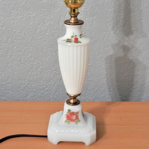Art Deco Vintage Milk Glass Boudoir Table Lamp Hand Painted Red Roses & Rose Buds REWIRED