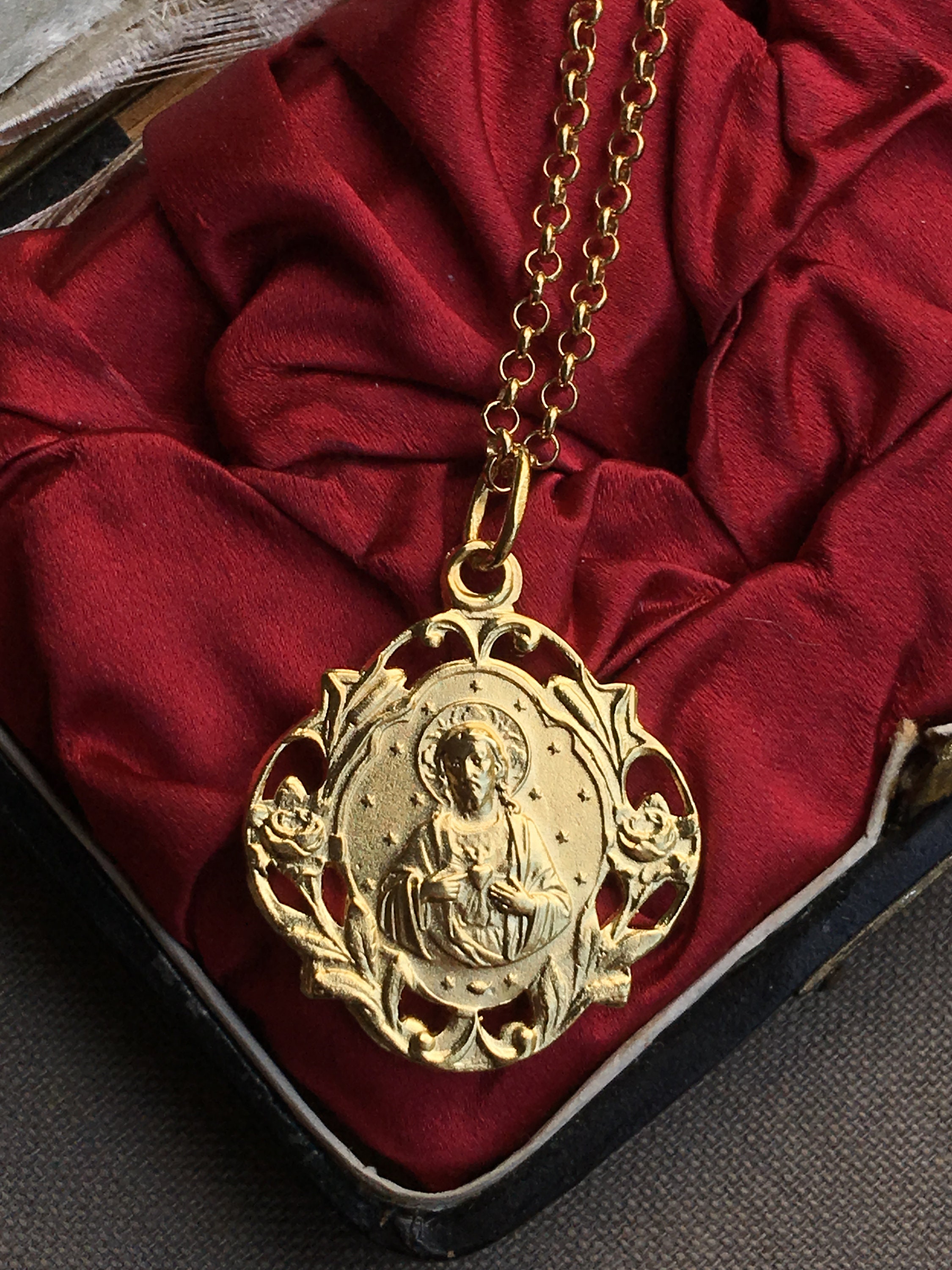 Virgin Mary Amulet Medallion, Our lady of Mount Carmel