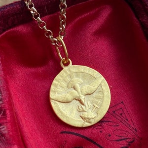 Holy Spirit Pendant Medal, Peace Dove, Saint Esprit, Catholic religious jewelry gift