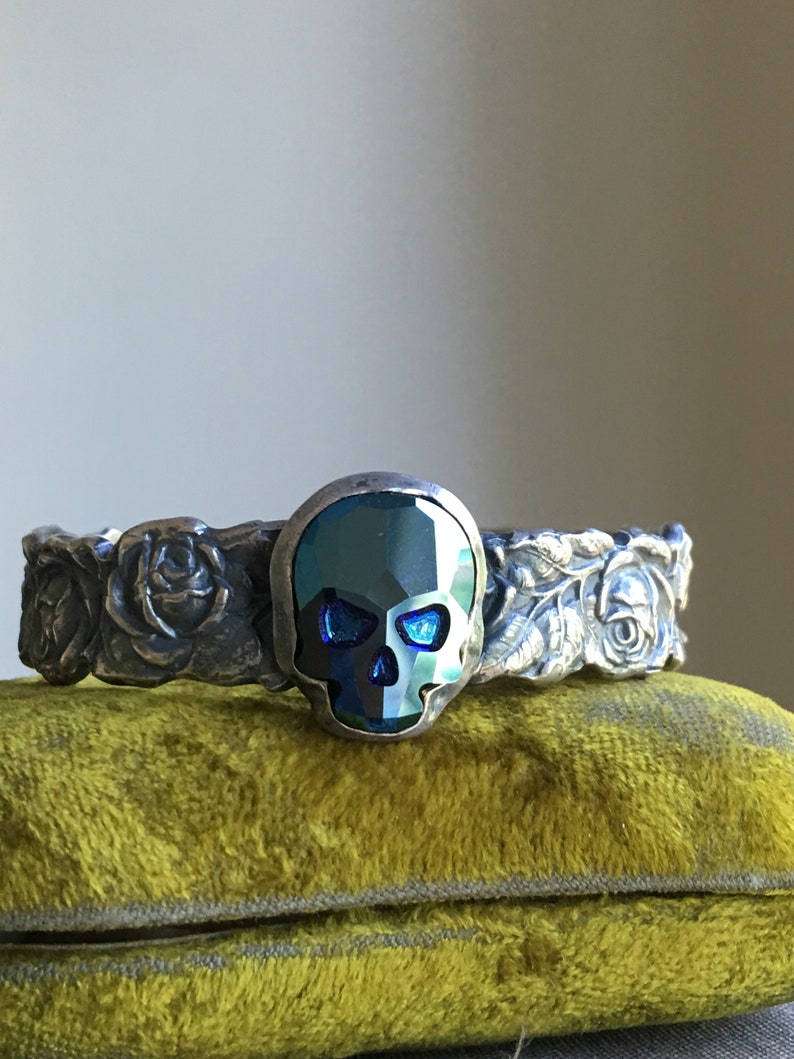 Skull Bracelet with Rosebuds